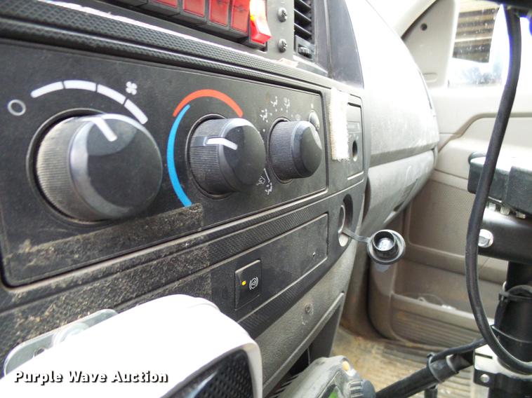 image for item DB2032 2009 Dodge Ram 5500 bucket truck