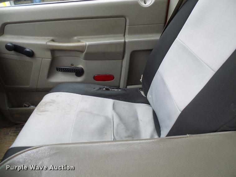 image for item DB2032 2009 Dodge Ram 5500 bucket truck