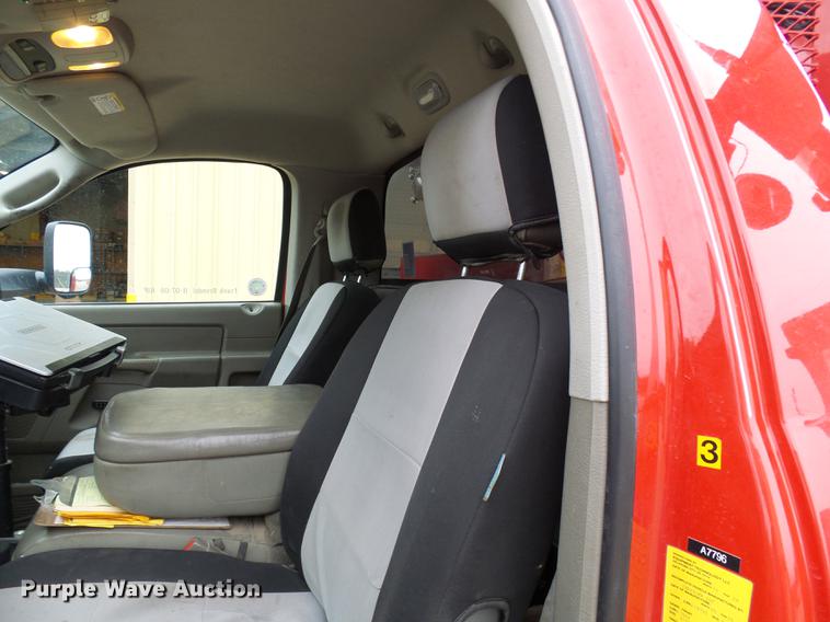 image for item DB2032 2009 Dodge Ram 5500 bucket truck