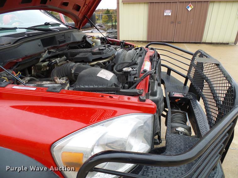 image for item DB2032 2009 Dodge Ram 5500 bucket truck