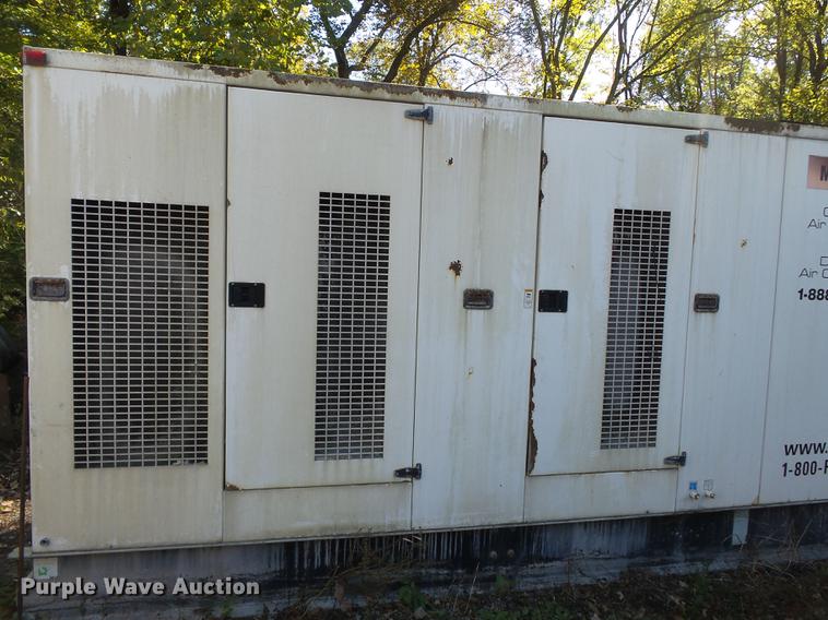 image for item DB7071 2005 Caterpillar XQ400 ISO generator