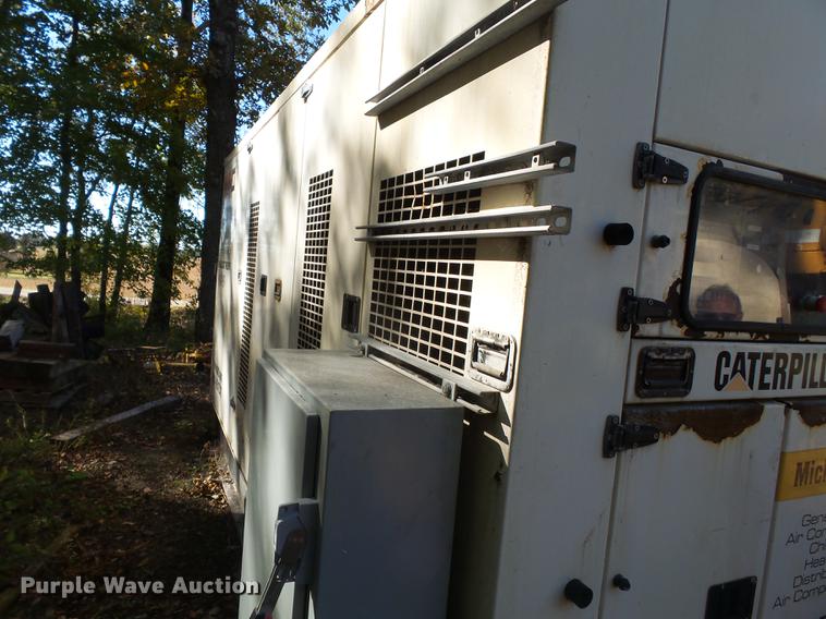 image for item DB7071 2005 Caterpillar XQ400 ISO generator