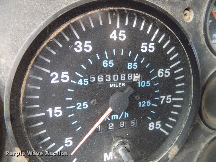 image for item DB8501 1994 Mack CH613 semi truck