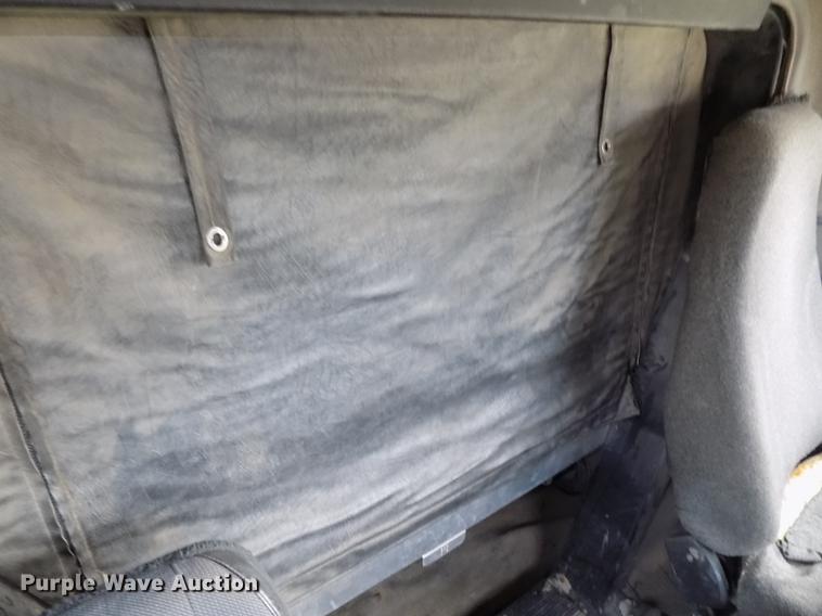 image for item DB8501 1994 Mack CH613 semi truck