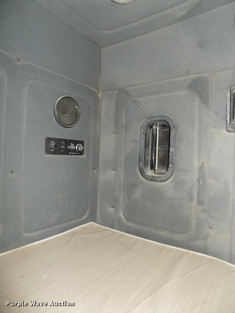 image for item DB8501 1994 Mack CH613 semi truck