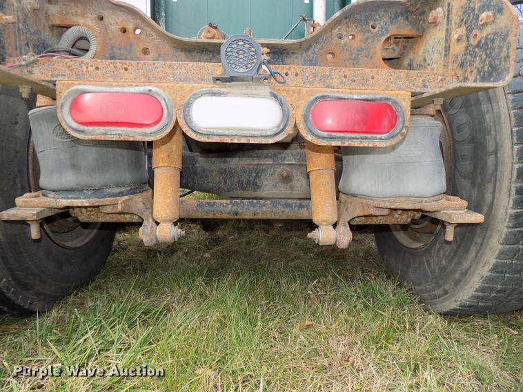 image for item DB8501 1994 Mack CH613 semi truck