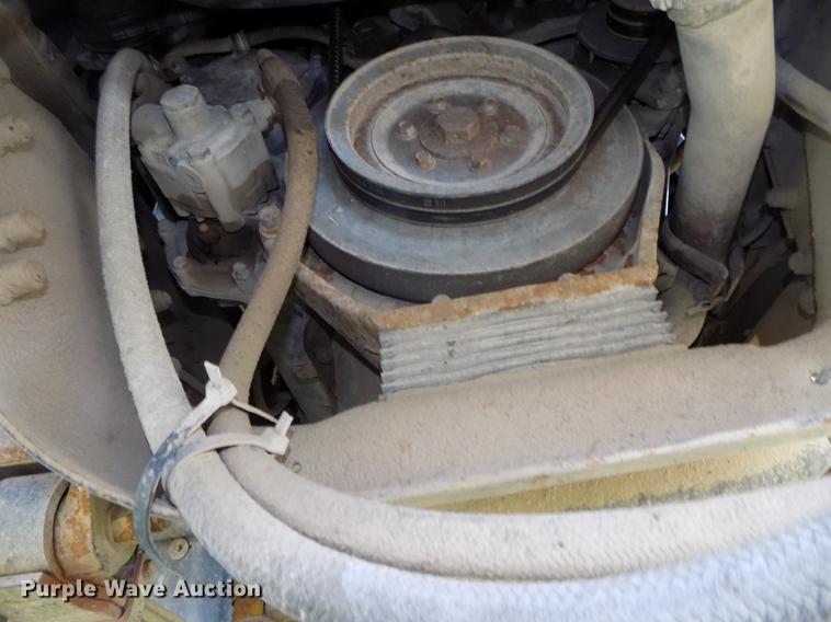 image for item DB8501 1994 Mack CH613 semi truck