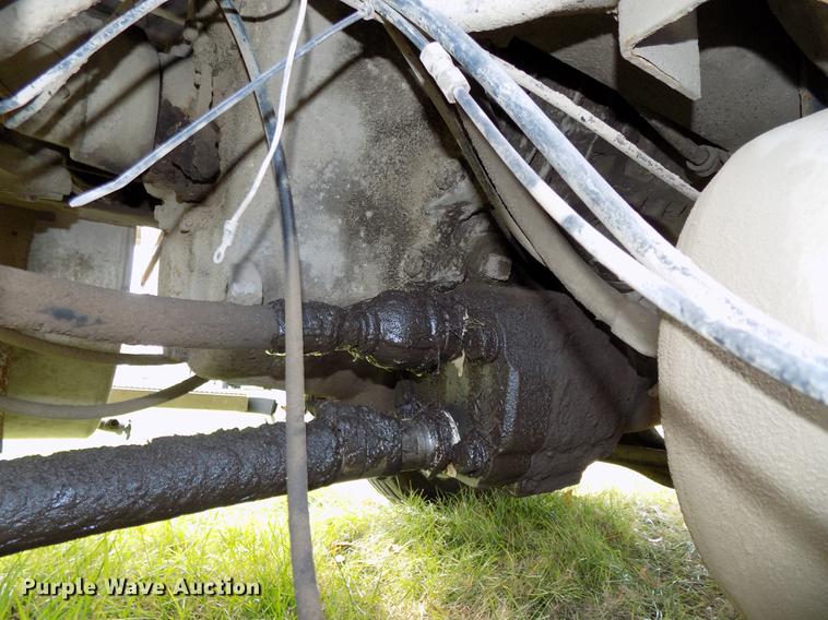 image for item DB8501 1994 Mack CH613 semi truck