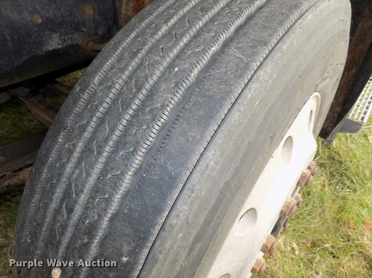 image for item DB8501 1994 Mack CH613 semi truck