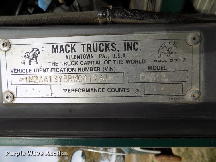 image for item DB8501 1994 Mack CH613 semi truck