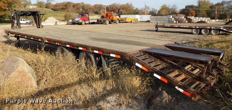 image for item DB8512 2003 Dresser Custom 830GBT-20 equipment trailer