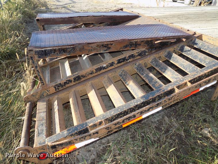 image for item DB8512 2003 Dresser Custom 830GBT-20 equipment trailer