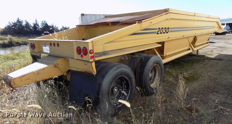 image for item DB8528 1992 Load King 2030 bottom dump trailer