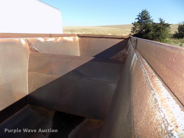 image for item DB8528 1992 Load King 2030 bottom dump trailer