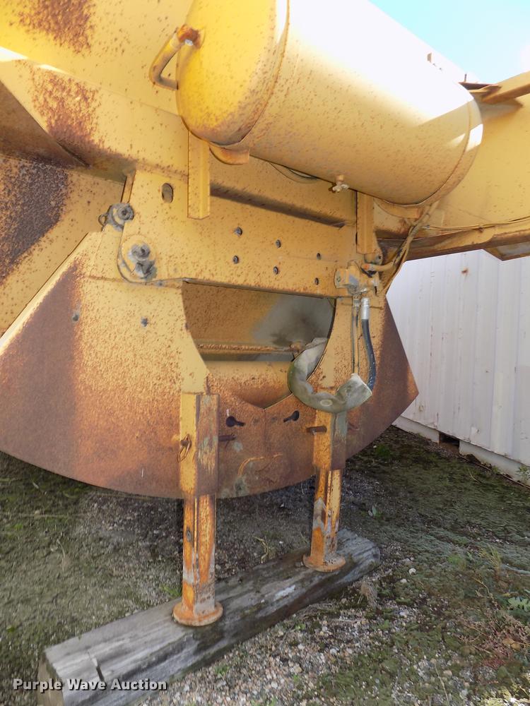 image for item DB8528 1992 Load King 2030 bottom dump trailer
