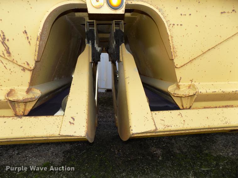 image for item DB8528 1992 Load King 2030 bottom dump trailer