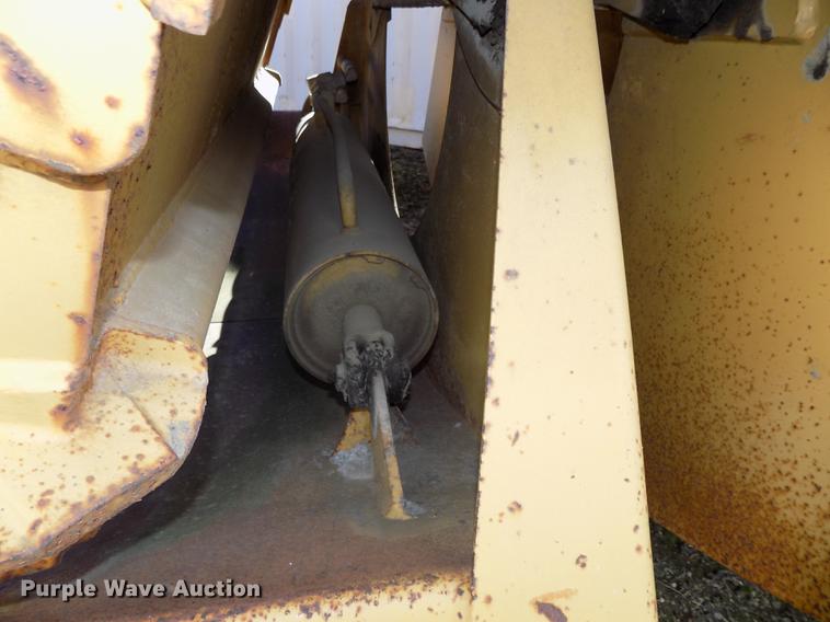 image for item DB8528 1992 Load King 2030 bottom dump trailer