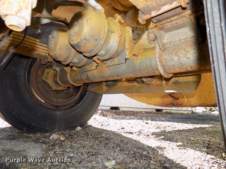 image for item DB8528 1992 Load King 2030 bottom dump trailer