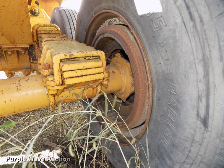 image for item DB8528 1992 Load King 2030 bottom dump trailer