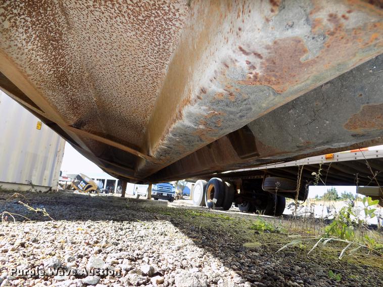image for item DB8528 1992 Load King 2030 bottom dump trailer
