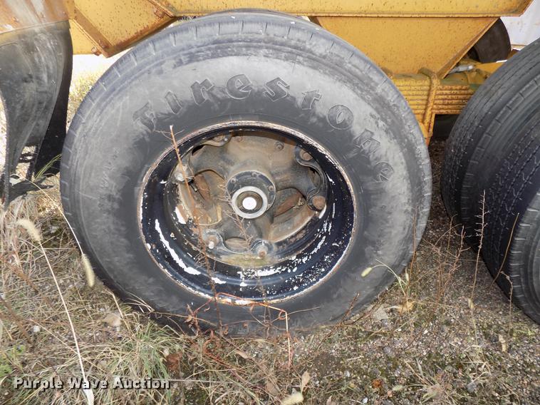 image for item DB8528 1992 Load King 2030 bottom dump trailer