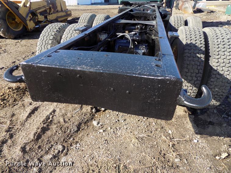 image for item DB8529 1984 Mack DM685S truck cab and chassis