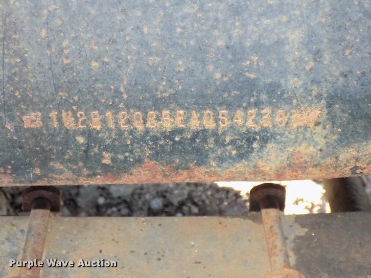 image for item DB8529 1984 Mack DM685S truck cab and chassis