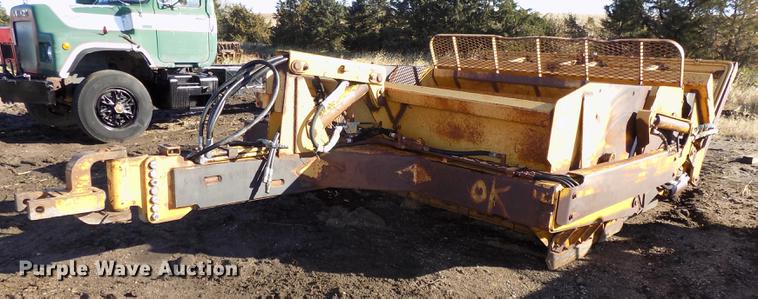 image for item DB8530 1999 Reynolds 14CS scraper