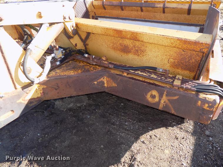 image for item DB8530 1999 Reynolds 14CS scraper