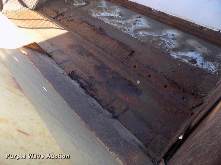 image for item DB8530 1999 Reynolds 14CS scraper