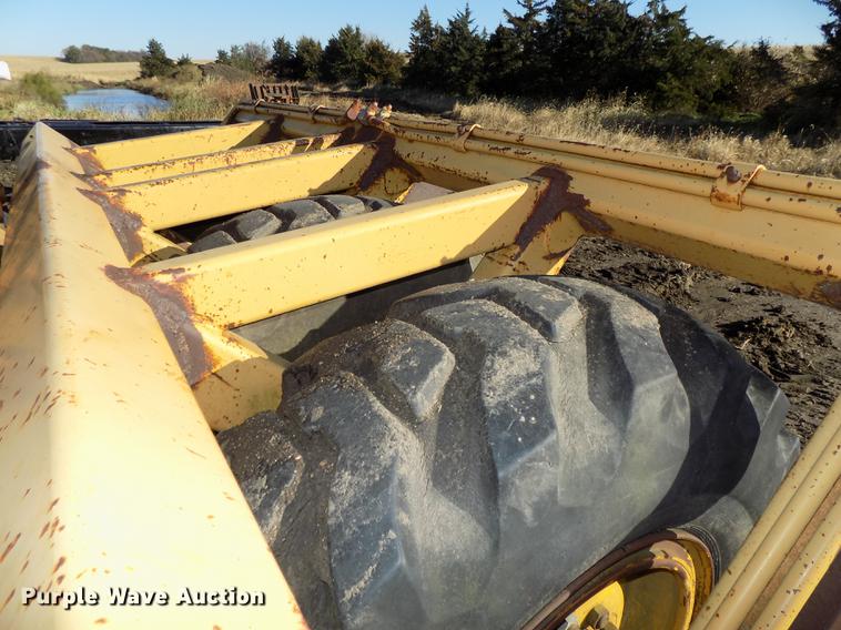 image for item DB8530 1999 Reynolds 14CS scraper