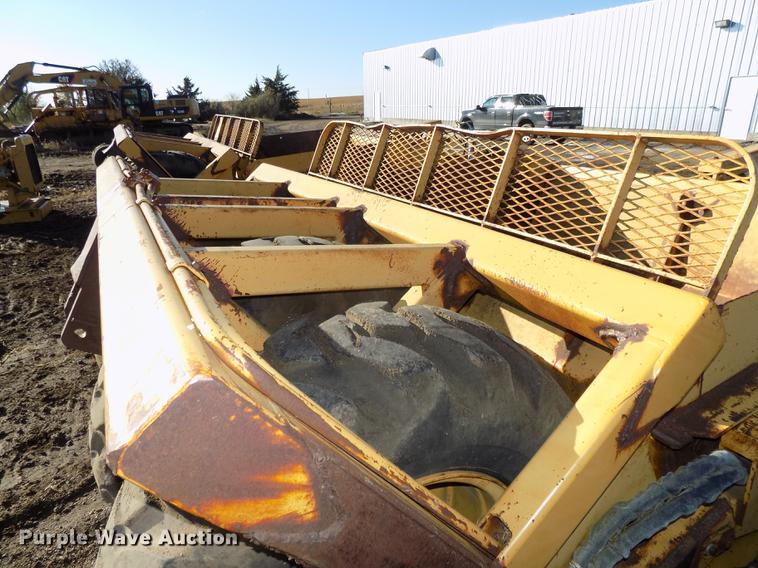 image for item DB8530 1999 Reynolds 14CS scraper