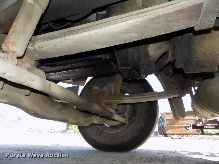 image for item DB8612 1995 Mack CH613 semi truck