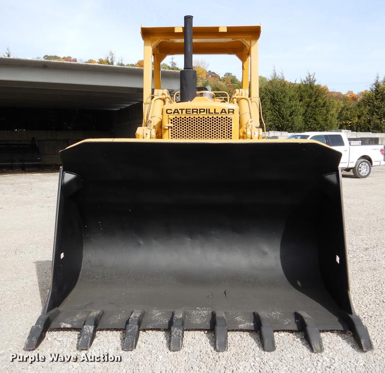 image for item DB9340 1977 Caterpillar 977L track loader
