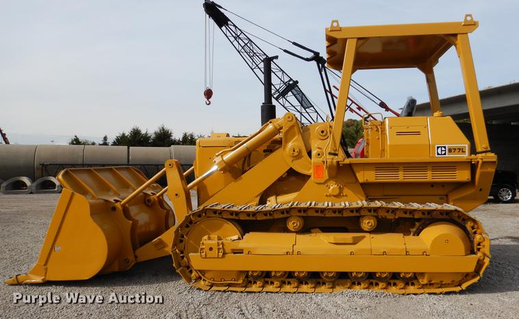 image for item DB9340 1977 Caterpillar 977L track loader