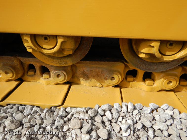 image for item DB9340 1977 Caterpillar 977L track loader