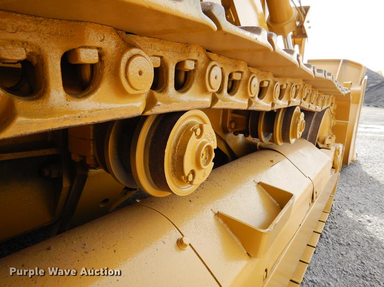 image for item DB9340 1977 Caterpillar 977L track loader