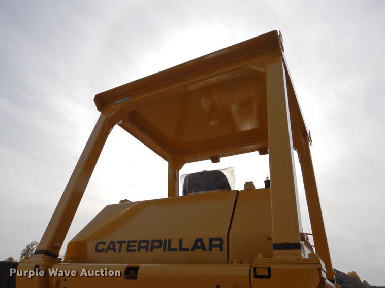 image for item DB9340 1977 Caterpillar 977L track loader