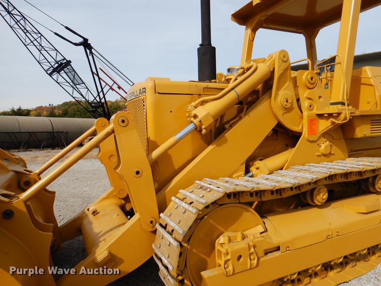 image for item DB9340 1977 Caterpillar 977L track loader