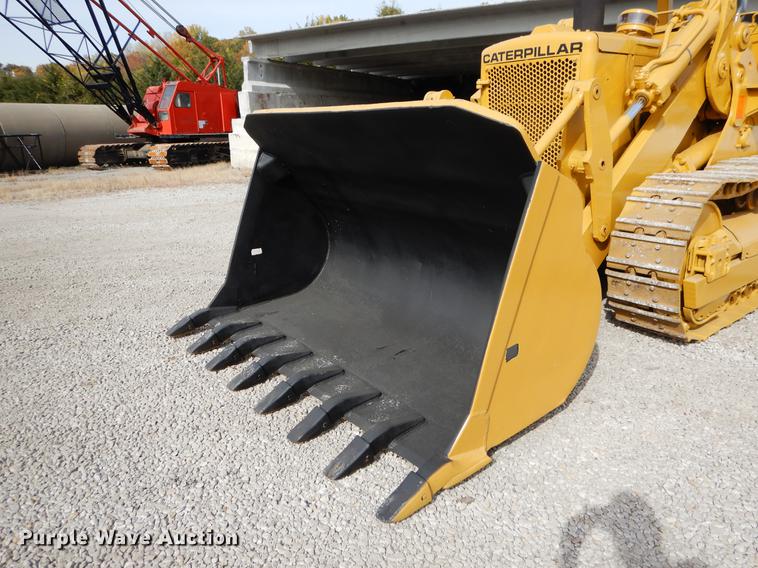 image for item DB9340 1977 Caterpillar 977L track loader