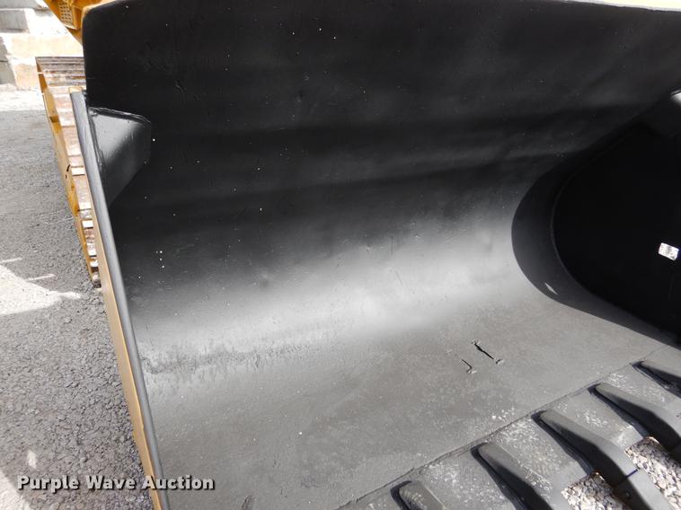 image for item DB9340 1977 Caterpillar 977L track loader