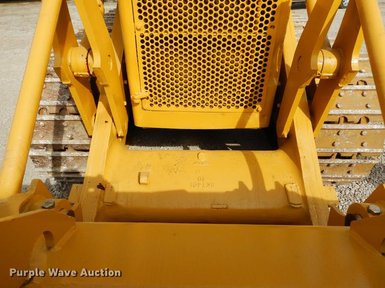 image for item DB9340 1977 Caterpillar 977L track loader