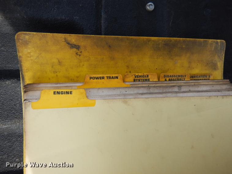 image for item DB9340 1977 Caterpillar 977L track loader