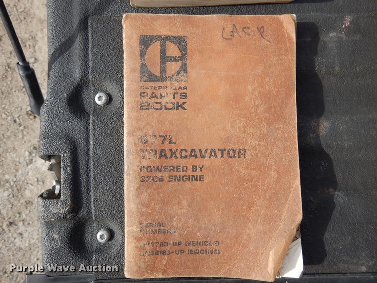 image for item DB9340 1977 Caterpillar 977L track loader