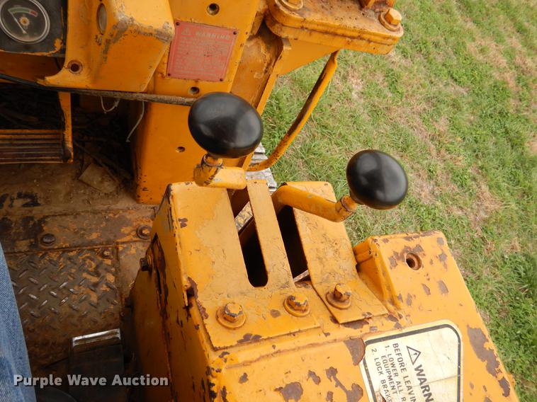 image for item DB9345 1978 Caterpillar 955L track loader