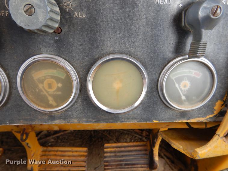 image for item DB9345 1978 Caterpillar 955L track loader