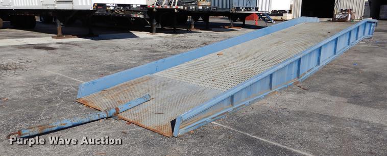image for item DB9361 Bluff Manufacturing 40SYS8436L loading ramp