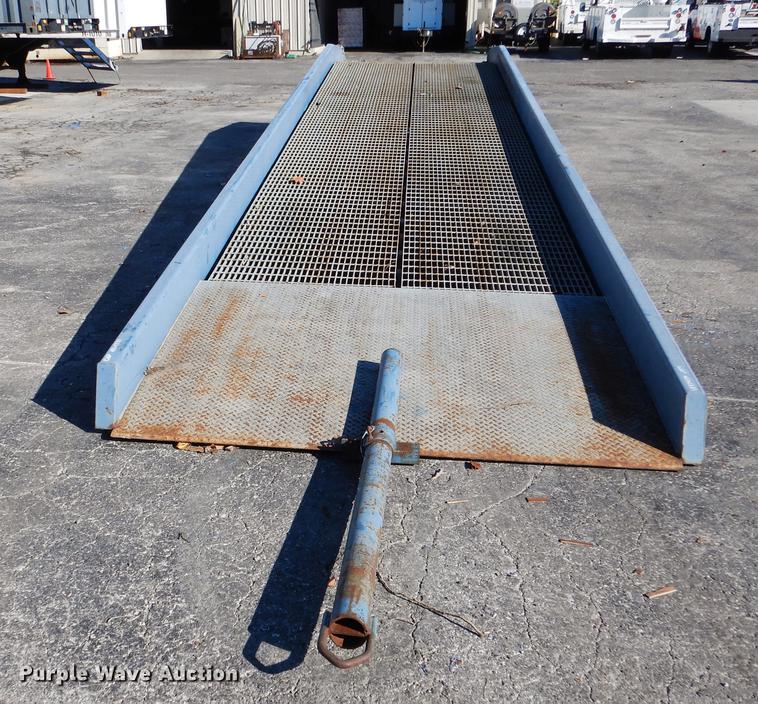image for item DB9361 Bluff Manufacturing 40SYS8436L loading ramp