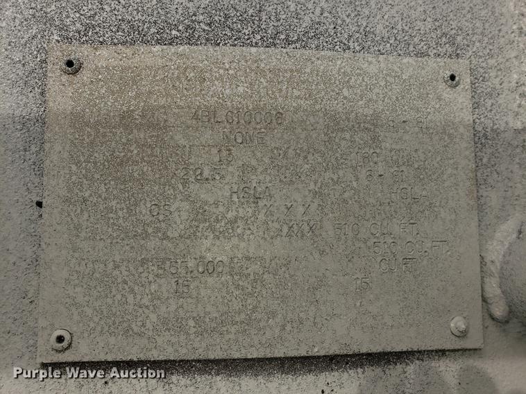 image for item DB9365 1981 Fruehauf pneumatic dry bulk trailer