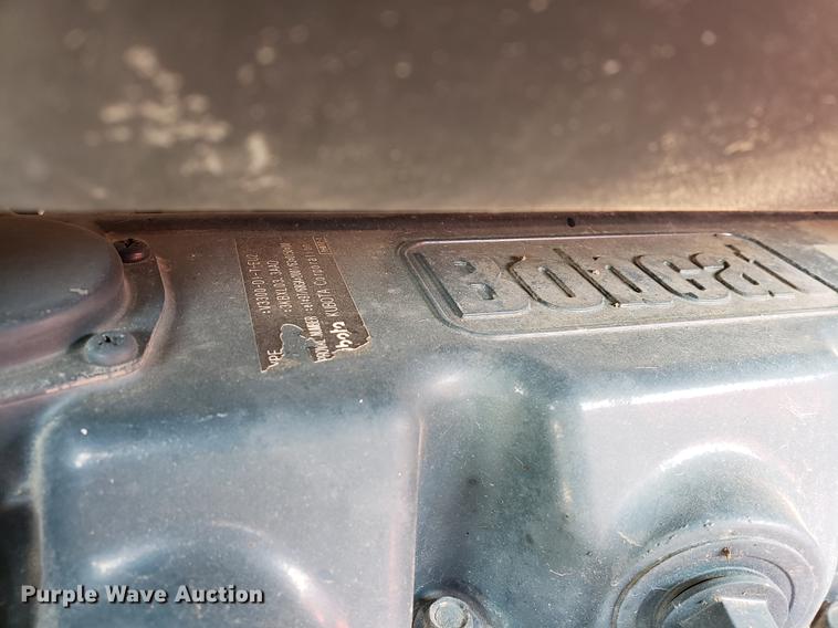 image for item DB9412 2003 Bobcat S300 skid steer